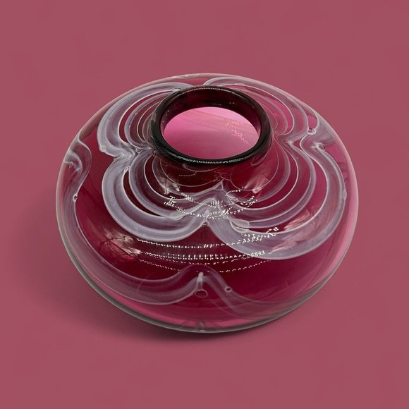Hand Blown Gordon Redmond Cranberry with White Swirls Vase, Signed & Dated 1994 - Picture 5 of 16